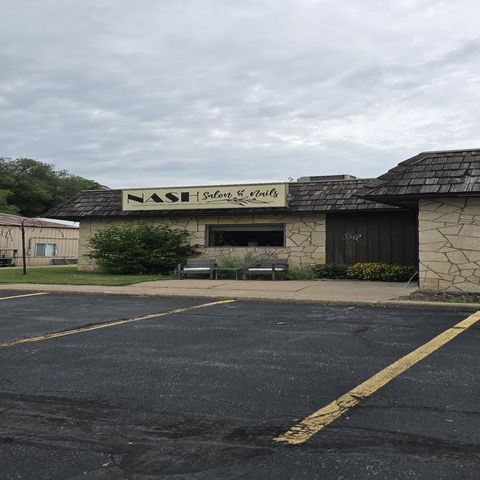 Nash salon & Nails/ Natasha kravanja, beauty salon in Winona, MN